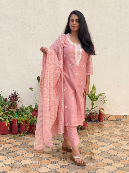 Gosriki WomenS Cotton Blend Straight Embroidered Kurta With Pant & Dupatta (Yearend Pink-Gs_Xxl_Pink_Xx-Large)