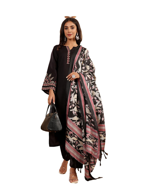 Varanga Thread Floral Embroidered Kurta Paired With Tonal Bottom And Printed Bhaghalpuri Dupatta Black