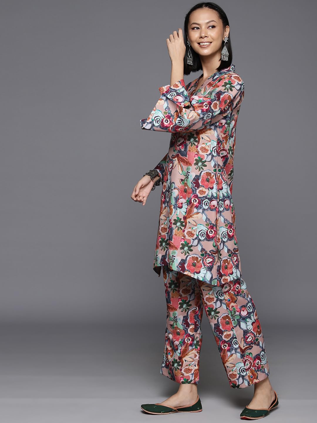 Varanga Women Beige Floral Printed Tunic Paired With Tonal Bottom