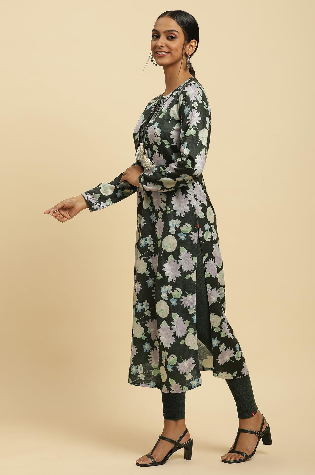 W for Woman Acrylic Women's A-Line Flared Kurta & Tight