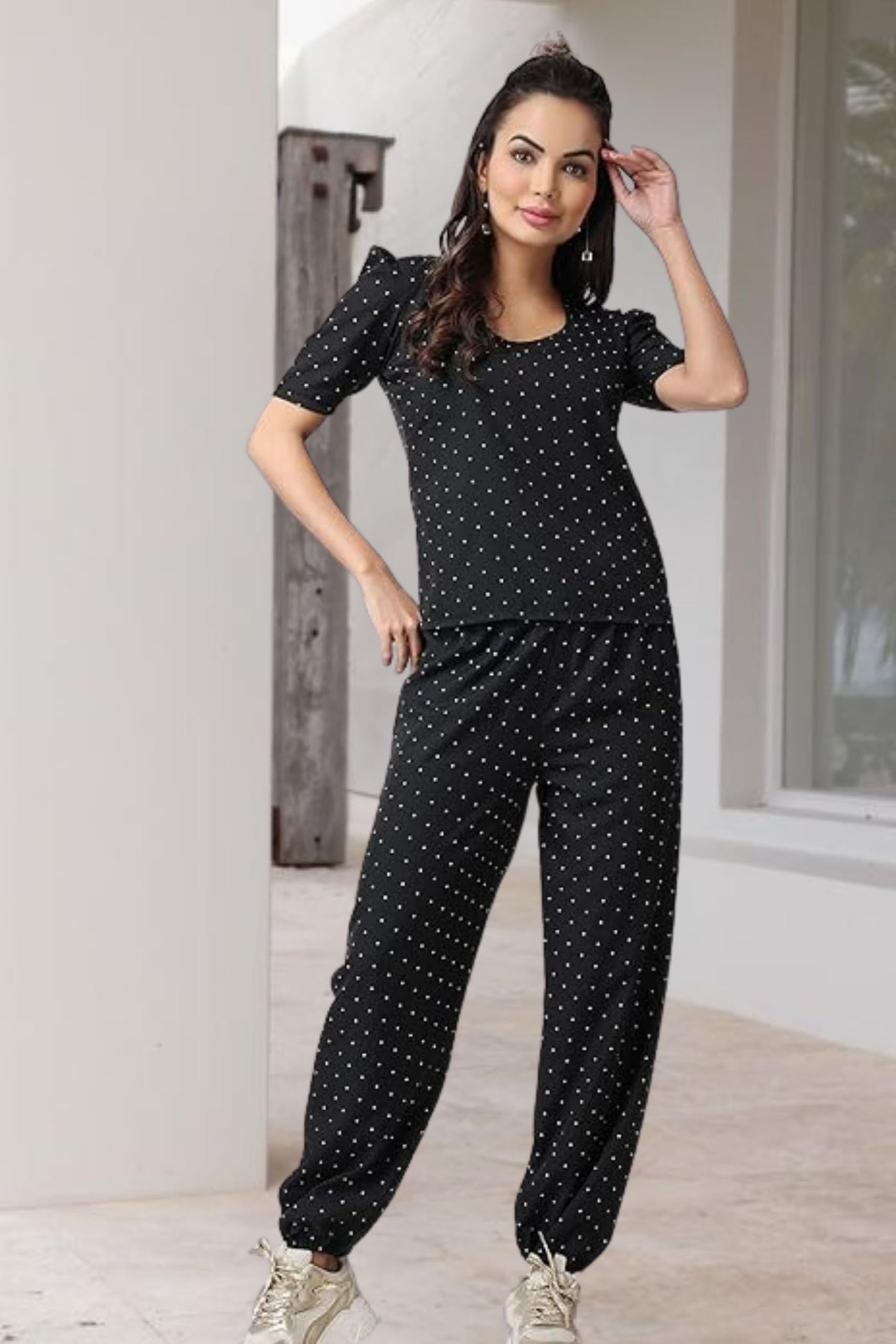 POPWINGS Casual Printed Top and Joggers Set for Women || Stylish Summer Co-Ords Set for Women || Round-Neck Top and Joggers Comb
