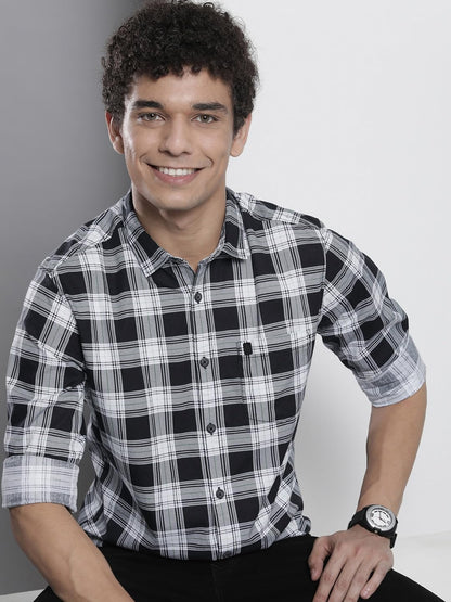 The Indian Garage Co Black Regular Fit Cutaway Collar Checkered Long Sleeves Shirt