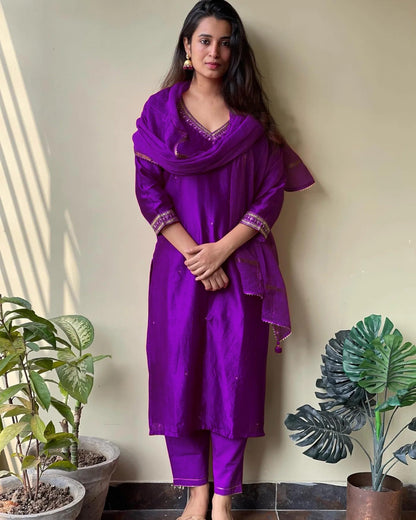 GoSriKi Women's Straight Embroidered Kurta with Pants & Dupatta, Begani, Size 48, Model BAGICHA-RANI-GS
