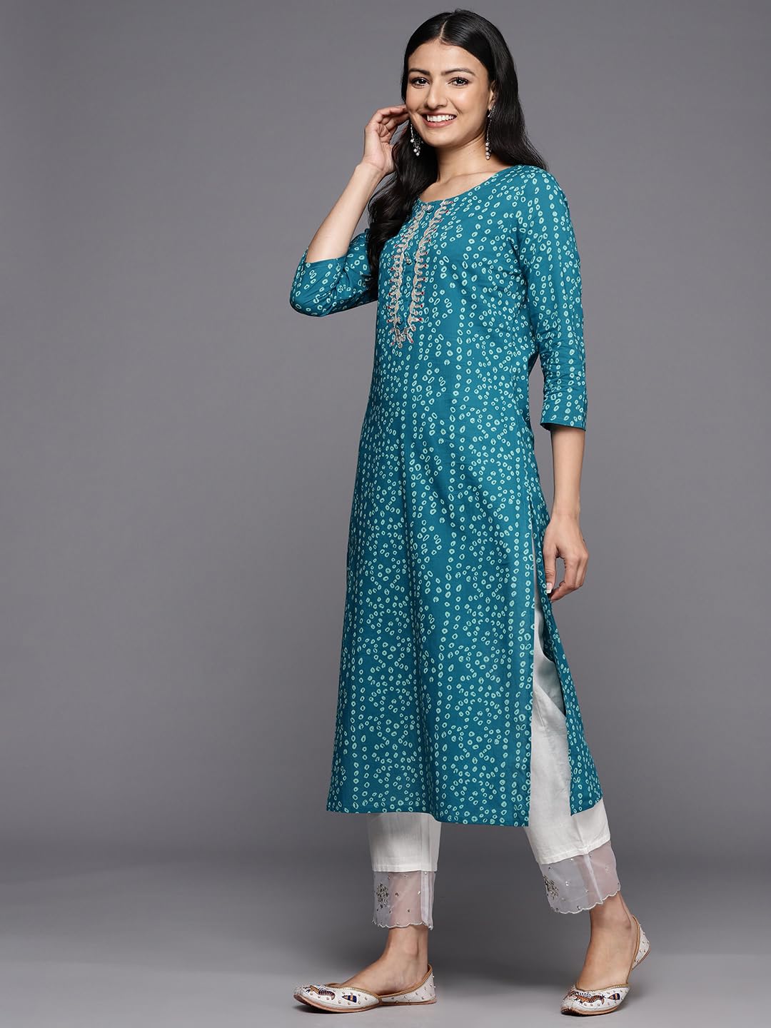Blue Bandhani Print Embroidered Kurta Has Round Neck and Three Quarter Sleeves, Straight Kurta with Side Sits
