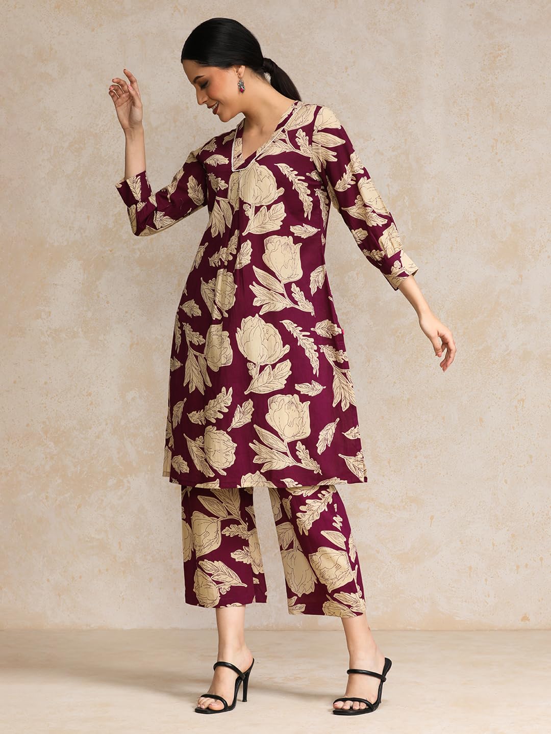 Varanga Floral Printed Puff Sleeve Kurta With Trouser