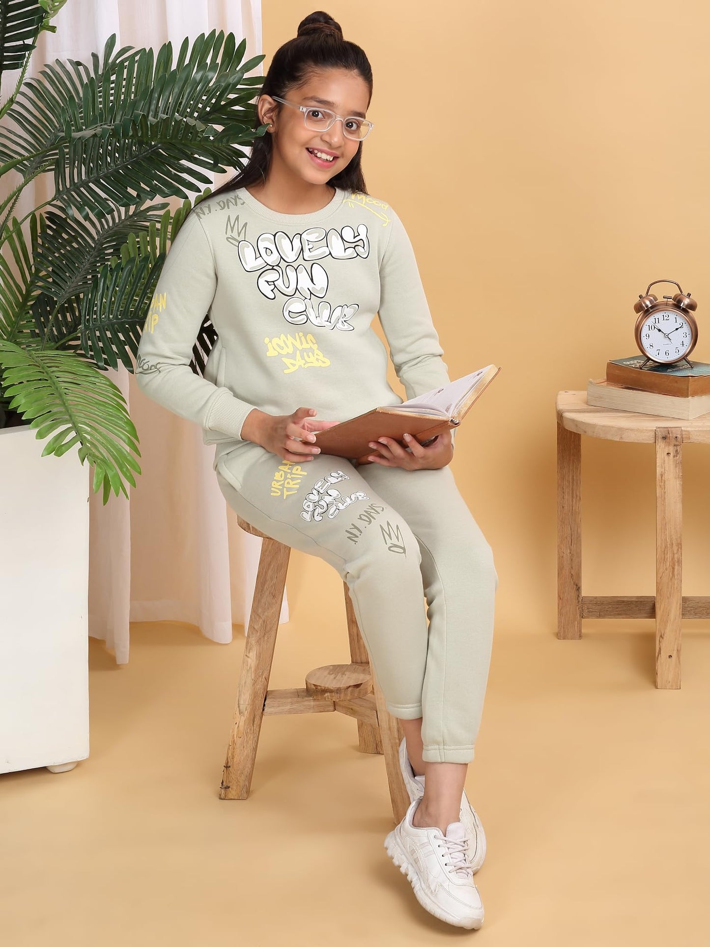 Sweet Dreams Girl Printed Tracksuit