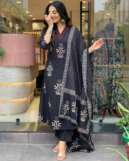 GoSriKi Womens Cotton Blend Straight Printed Kurta with Pant & Dupatta (Uchiha Mustard-GS_XXL_Mustard_XX-Large)