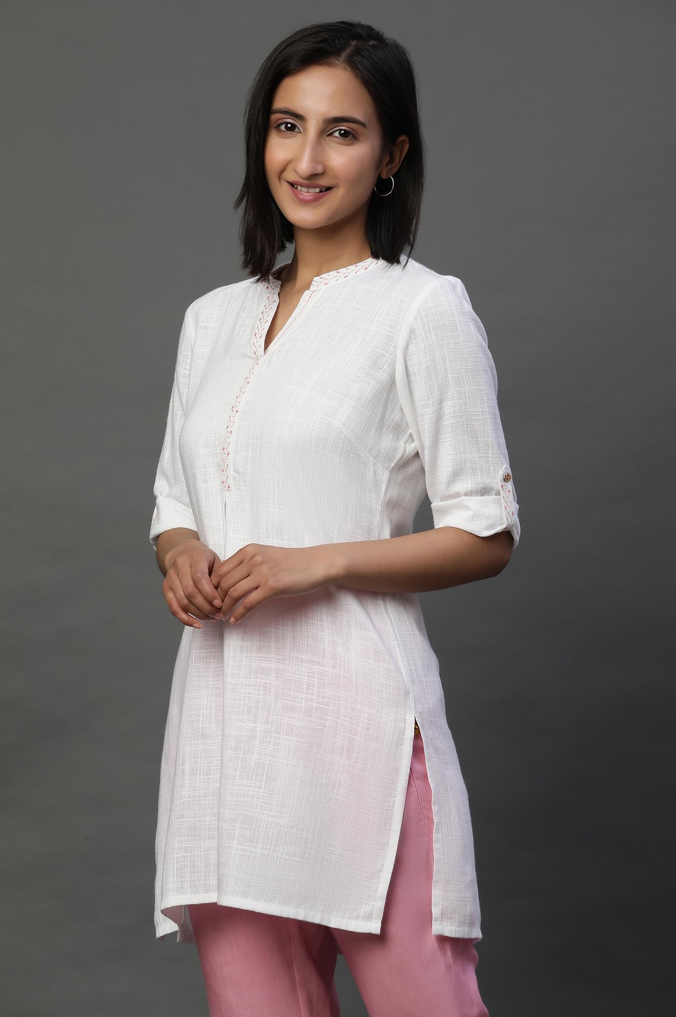 Aurelia WomenS Rayon Solid Regular Kurti (24Fea30427_White