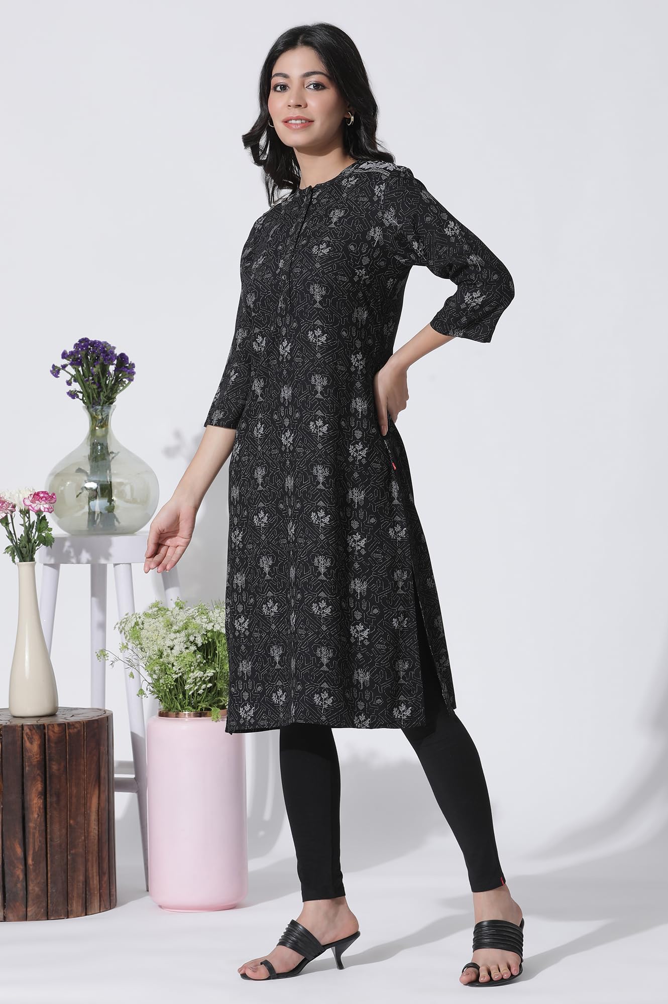 W for Woman Black Floral Printed Mandarin Collar Kurta and Tights Set