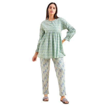 Sweet Dreams Women Printed Pyjama Set Green
