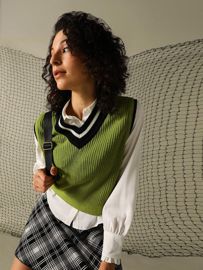 Hubberholme Women Knitted Acrylic Regular Fit V Neck Sleeveless Sweaters Green