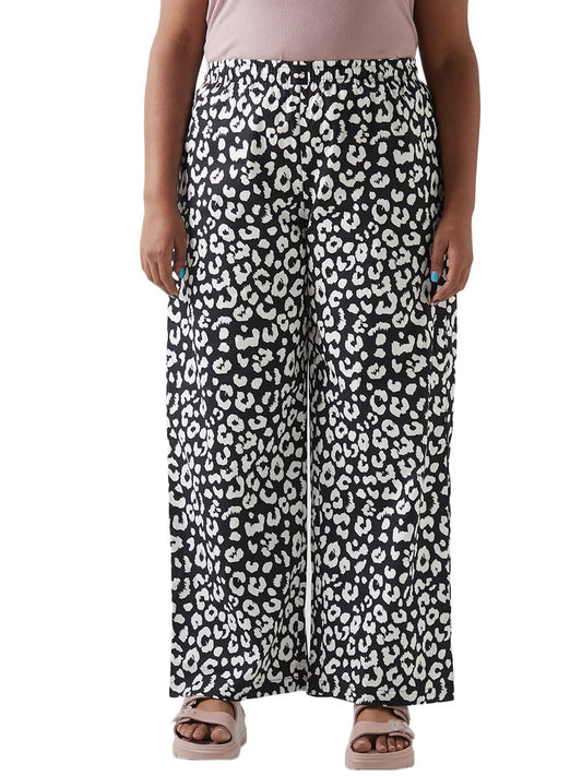 Bewakoof Womens All Over Printed Regular Fit Poplin Plus Size Wide Leg Pyjamas_ 645111_ Black_ 3XL