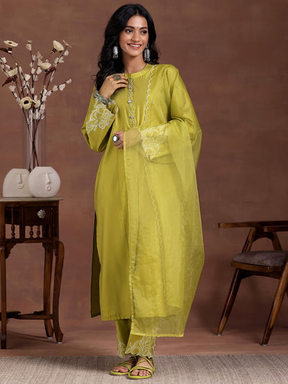Libas WomenS Silk Blend Kurta Set (273870R