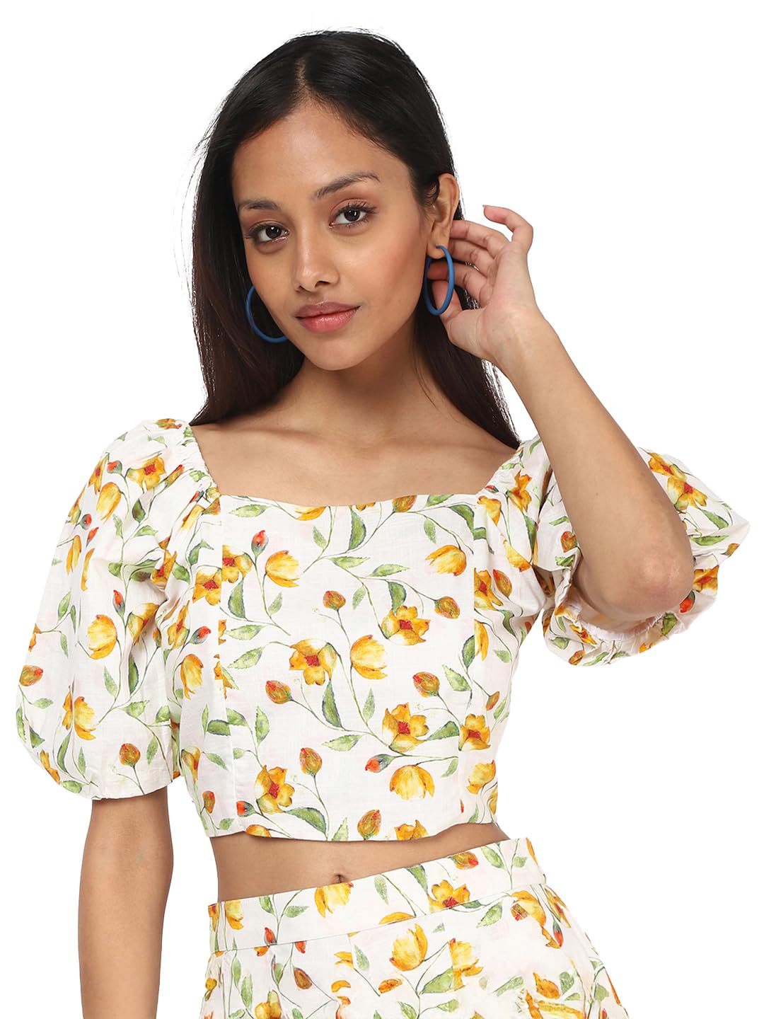 Bewakoof Womens All Over Printed Regular Fit Half Sleeve Square Neck Cotton Slub Short Top_659902_Off White_2XL