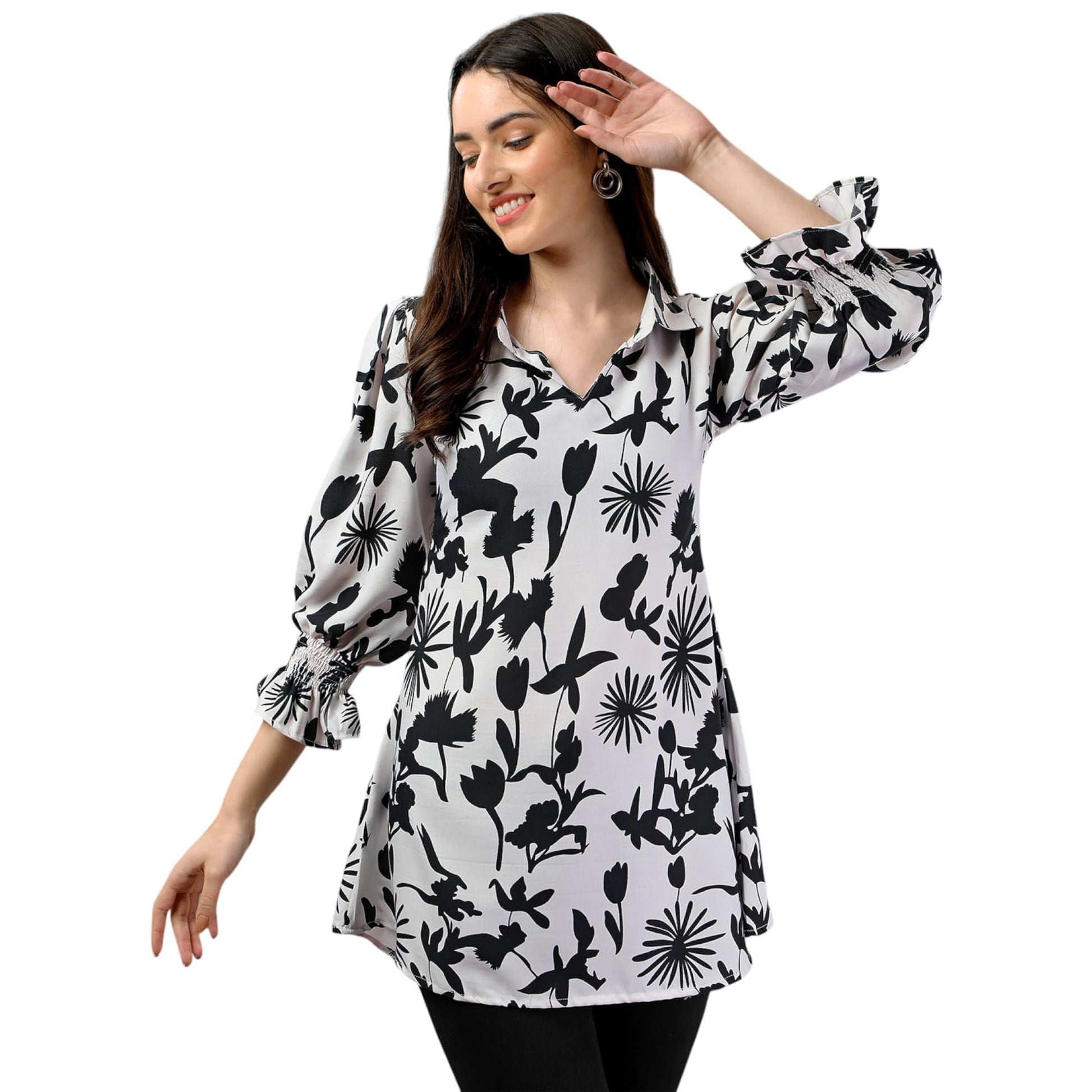 Gufrina WomenS Rayon Top With 3/4Th Bell Sleeves Floral Printed Pattern Regular Fit Wingtip Neck And Standard Length