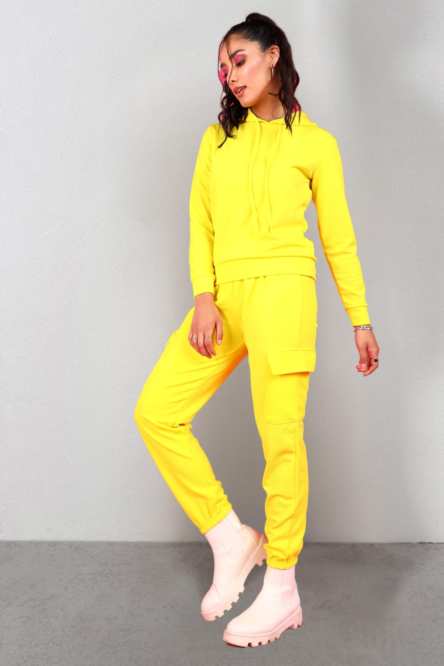 POPWINGS Casual Self Design Solid Sweatshirt and Joggers Co-Ords Set for Women | Trendy Stylish Top and Bottom Set for Women | W