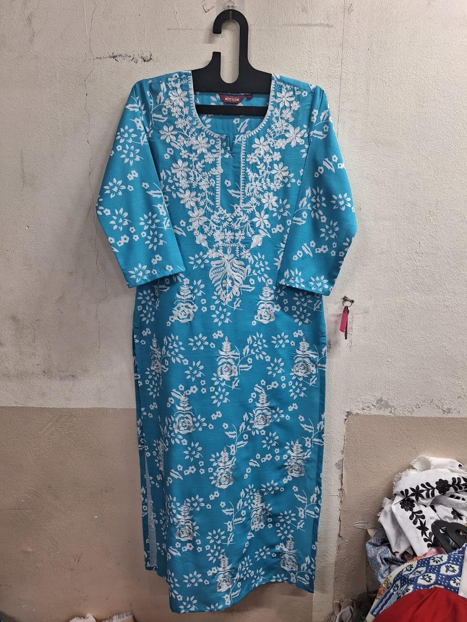 GoSriKi Women's Cotton Blend Floral Straight Kurti