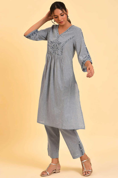 W for Woman Blue Embroidered Kurta & Pants Co-ord Set