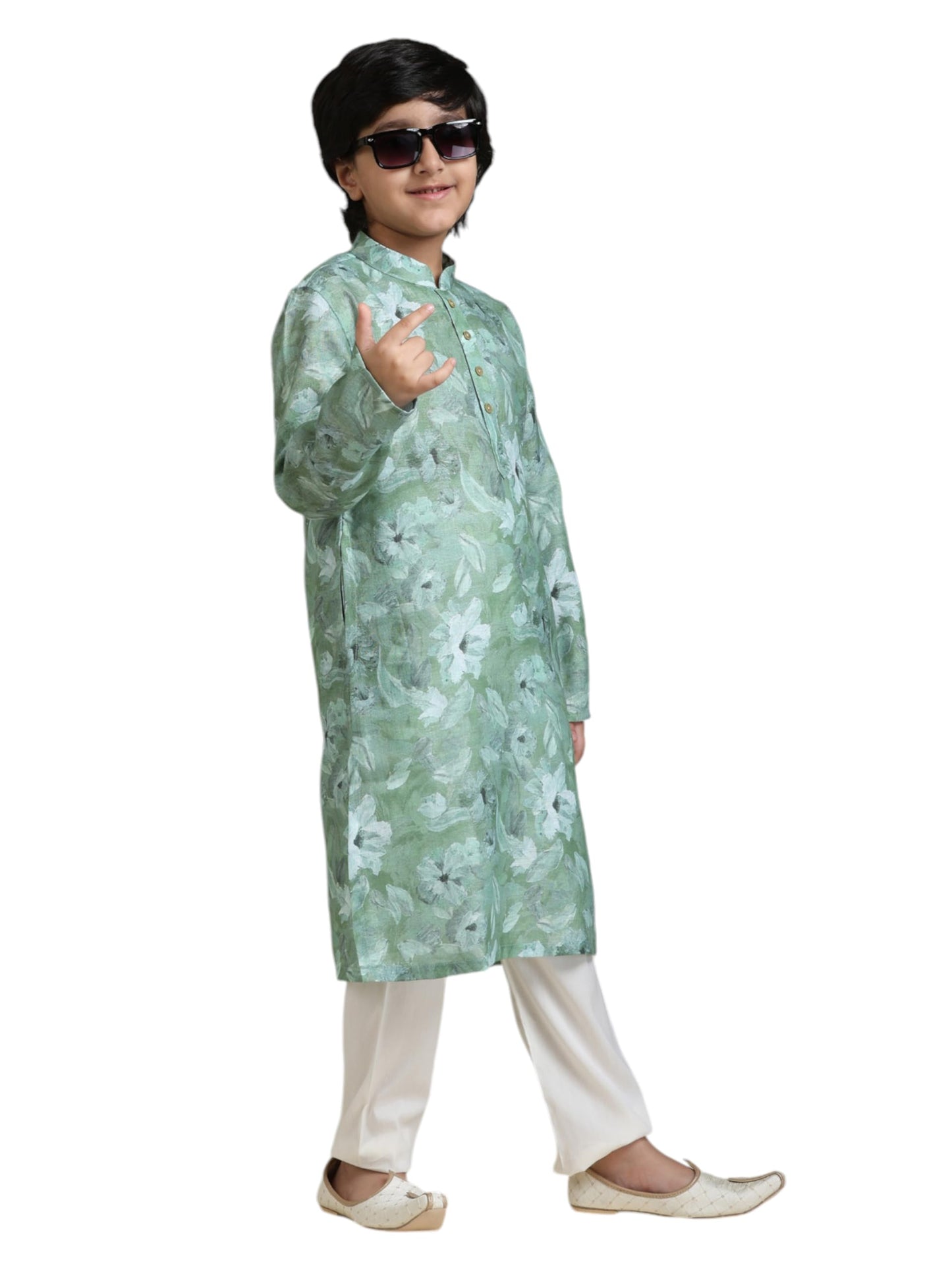 Manyavar Boys Viscose Blend Printed Kurta Pyjama Set (2Pcs)(5-6 Years)