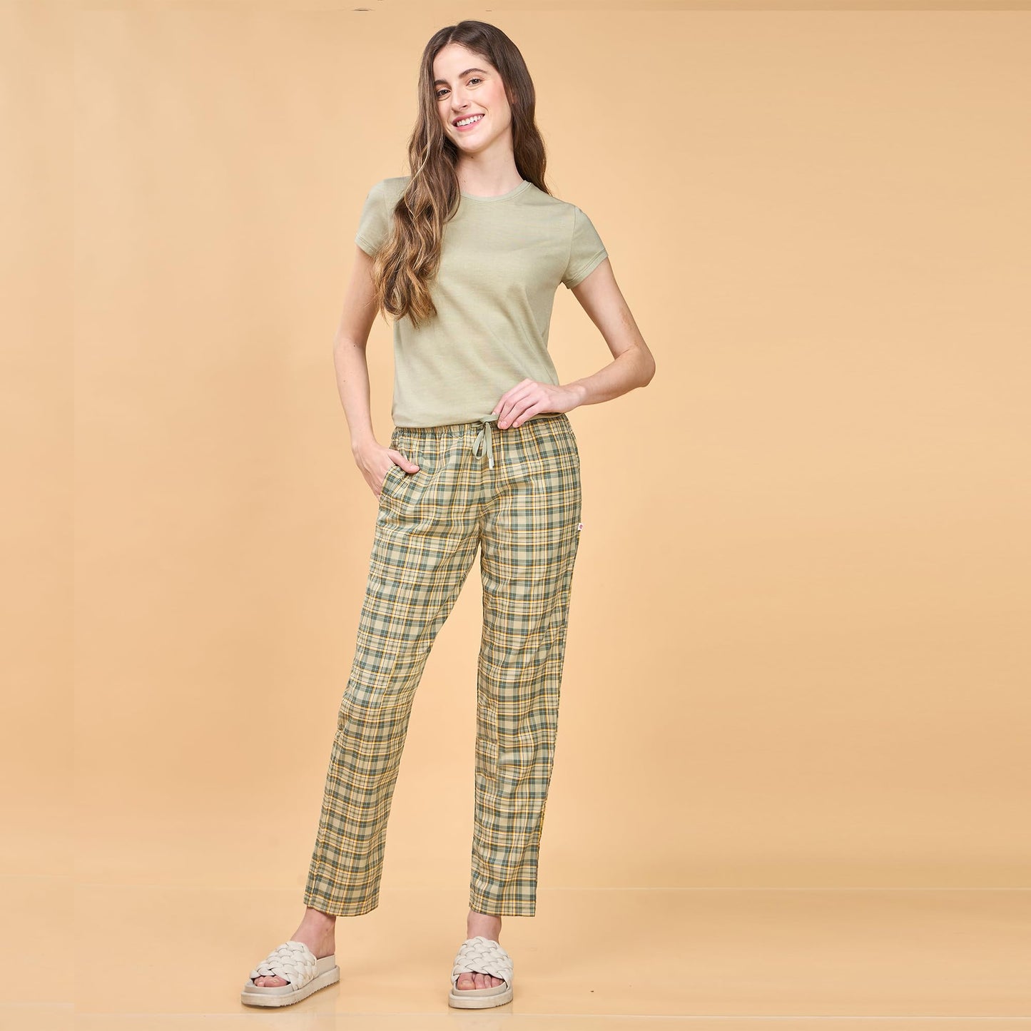 Essentials  E4A5 Hangout Pant Relaxed Fit | Mid Rise | Regular Length