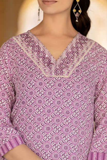 Varanga Women Maroon V Neck A-Line Flared Kurta Paired with Kurta Bottom Set