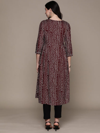 ishin Women's Viscose Rayon Embellished Purple A-Line Kurta