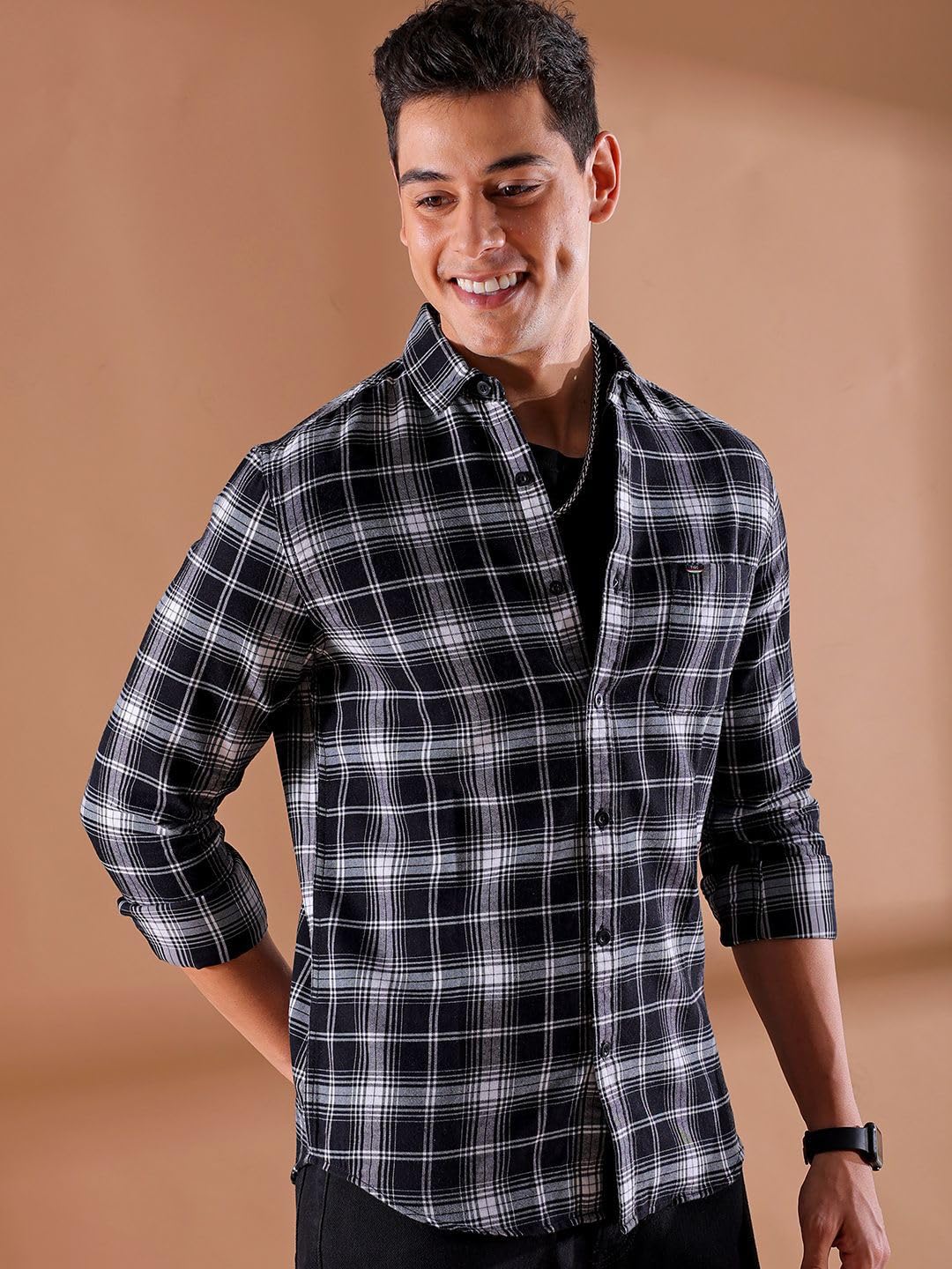The Indian Garage Co Men Black Slim Fit Checkered Casual Shirt