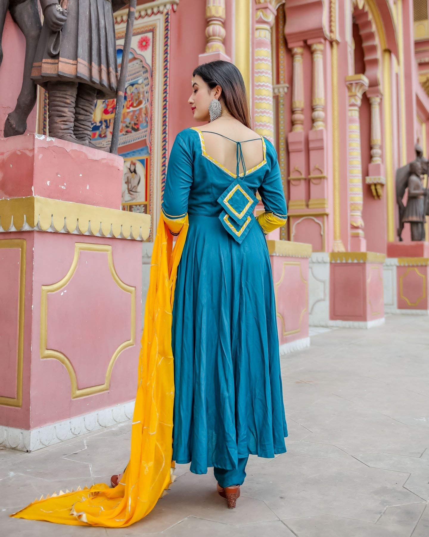 GoSriKi Women Kurta and Palazzos & Dupatta