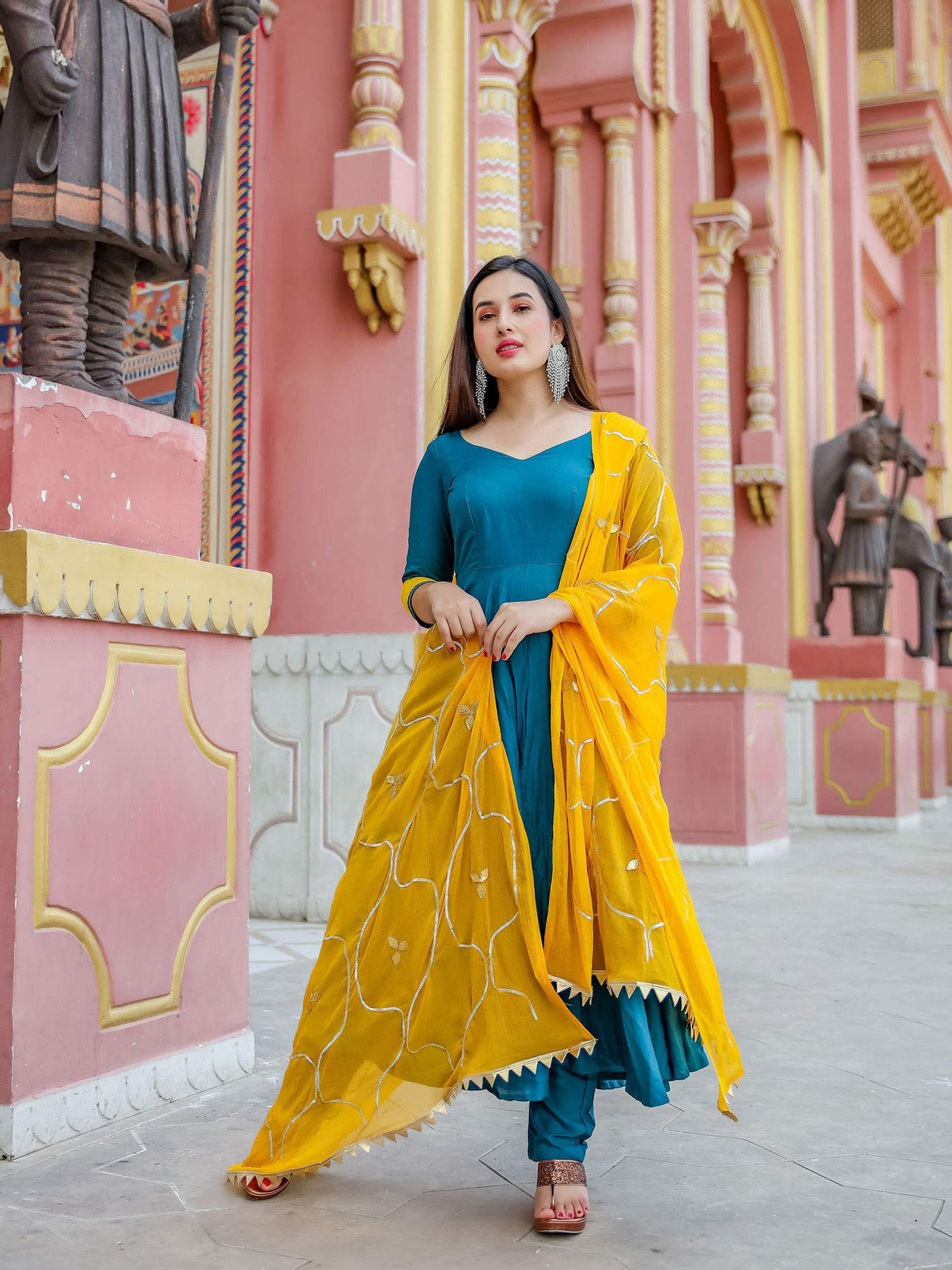GoSriKi Women Kurta and Palazzos & Dupatta