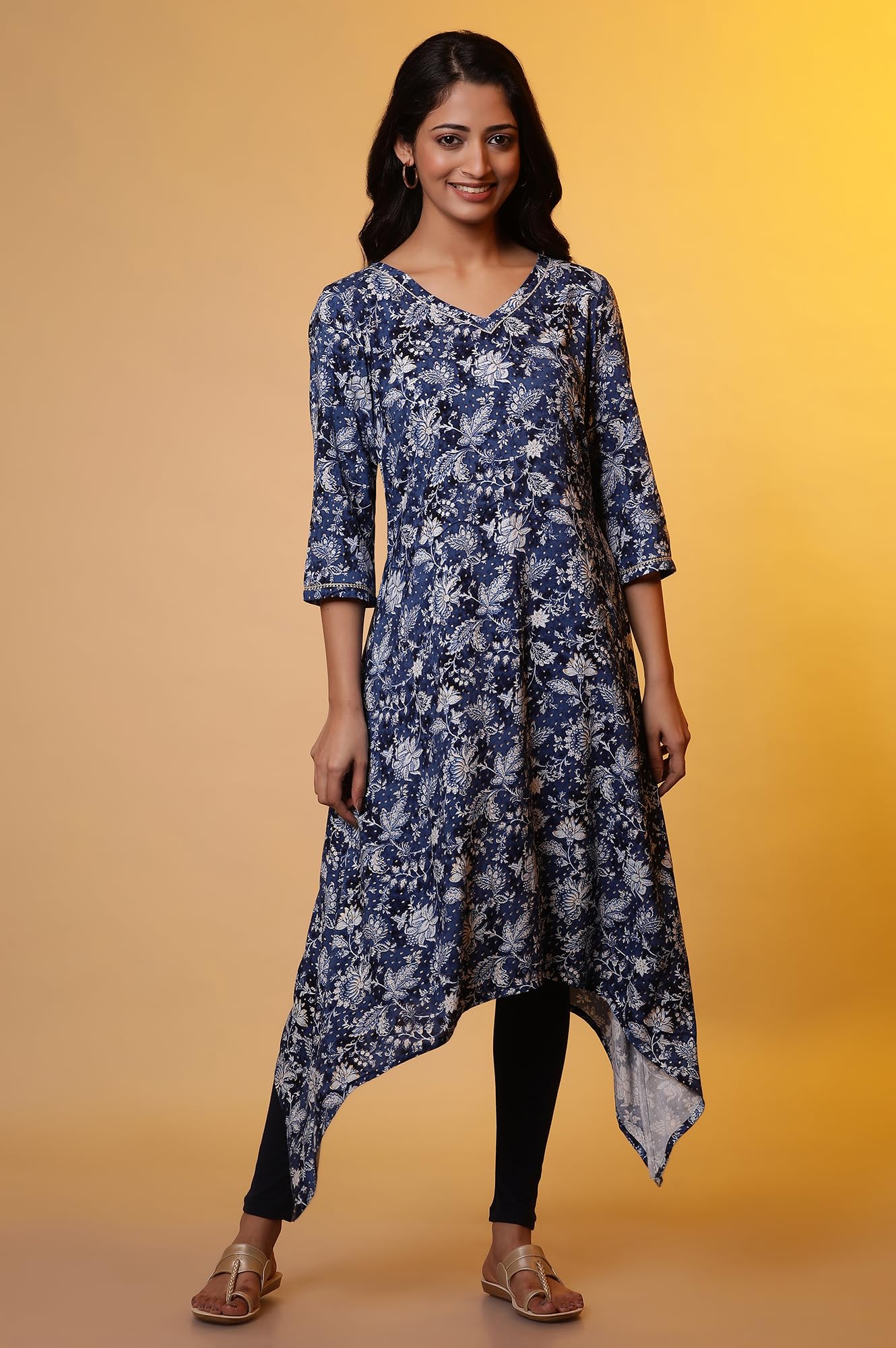Aurelia Women's Floral Print Rayon A-line Kurta