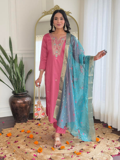 Naixa WomenS Gajri Viscose Silk Embroidered Straight Kurta With Viscose Silk Pant And Jacquard Jacquard Dupatta Sets (Nx-657-Ga
