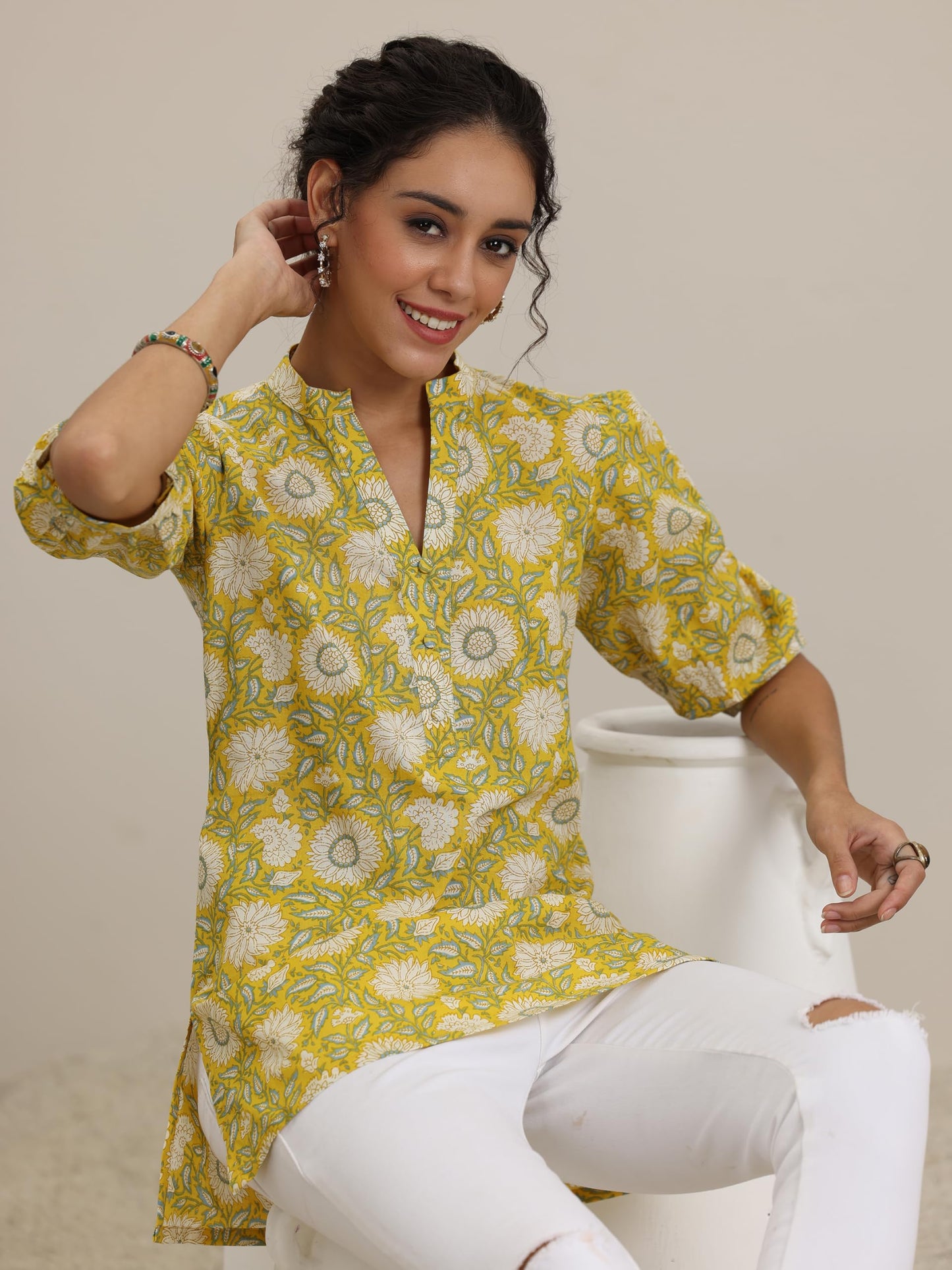 Libas WomenS Cotton Floral Regular Kurti (29614 Yellow