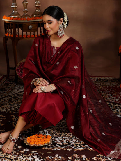 Libas Womens Silk Blend Solid Kurta Set (39053_Maroon
