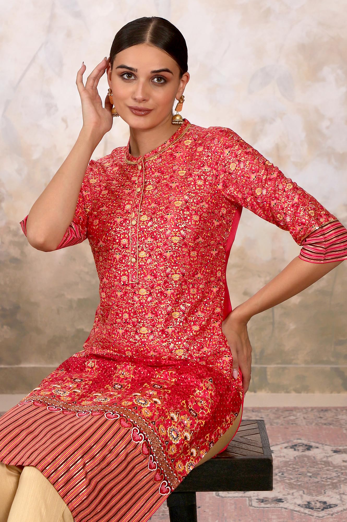 Aurelia Women Viscose Regular Bitter Sweet Shantung Floral Printed Straight Kurta