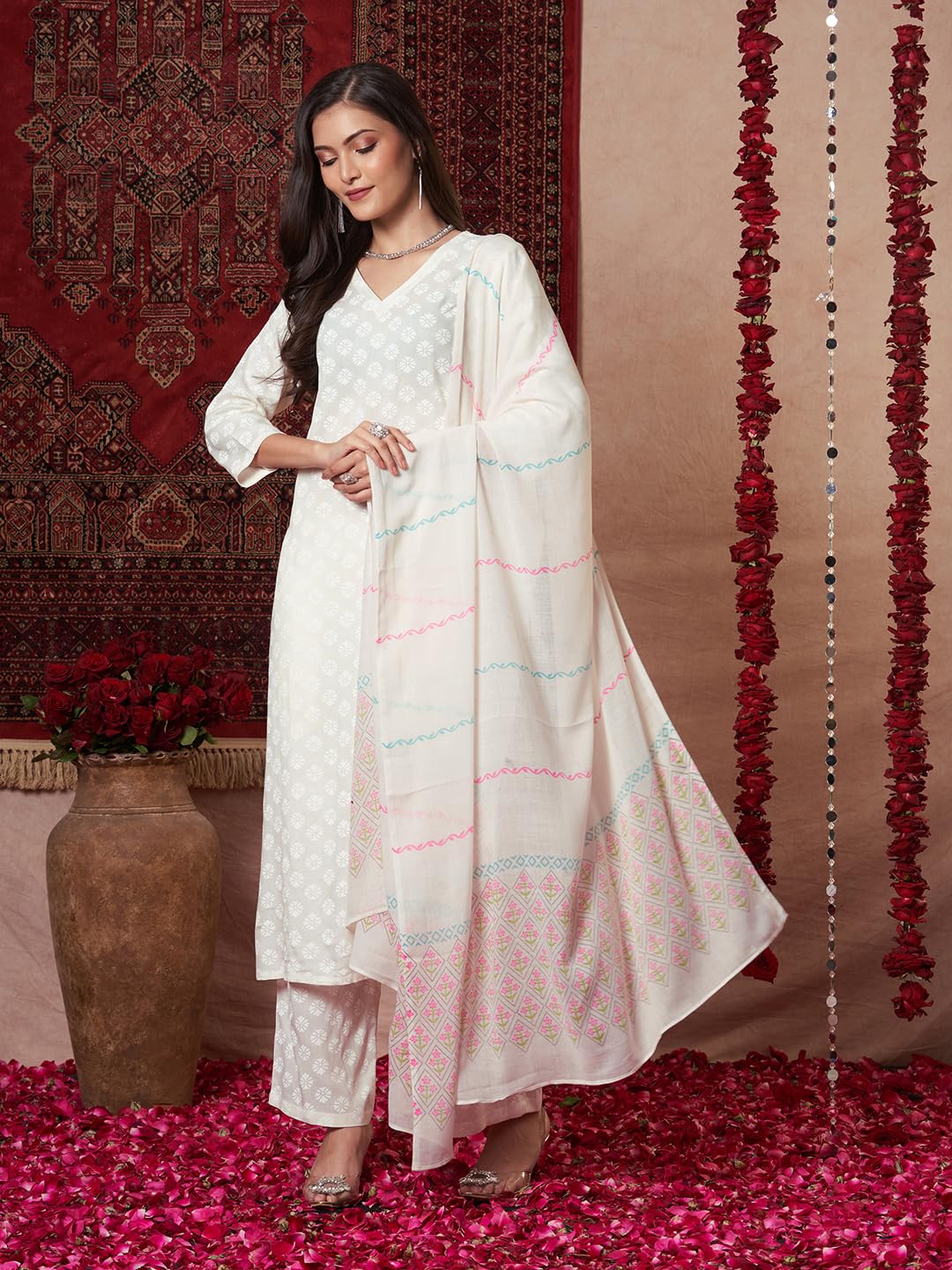 Gosriki WomenS Rayon Viscose Printed Straight Kurta With Pant & Dupatta (Mirai White-Vks03-Gs_5Xl_White_Xxxxx-Large)