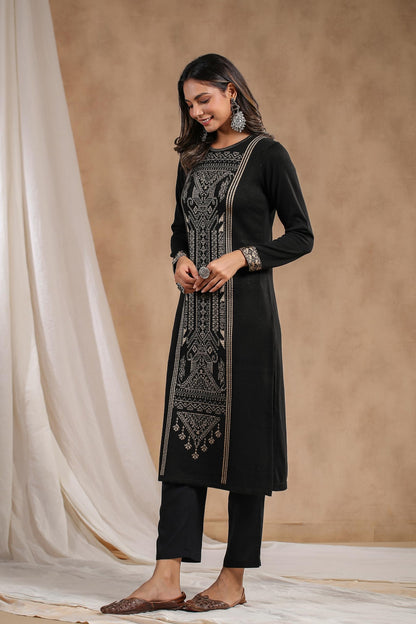 Ishin WomenS Black Jacquard Style Geometric Pattern Straight Winterwear Kurta
