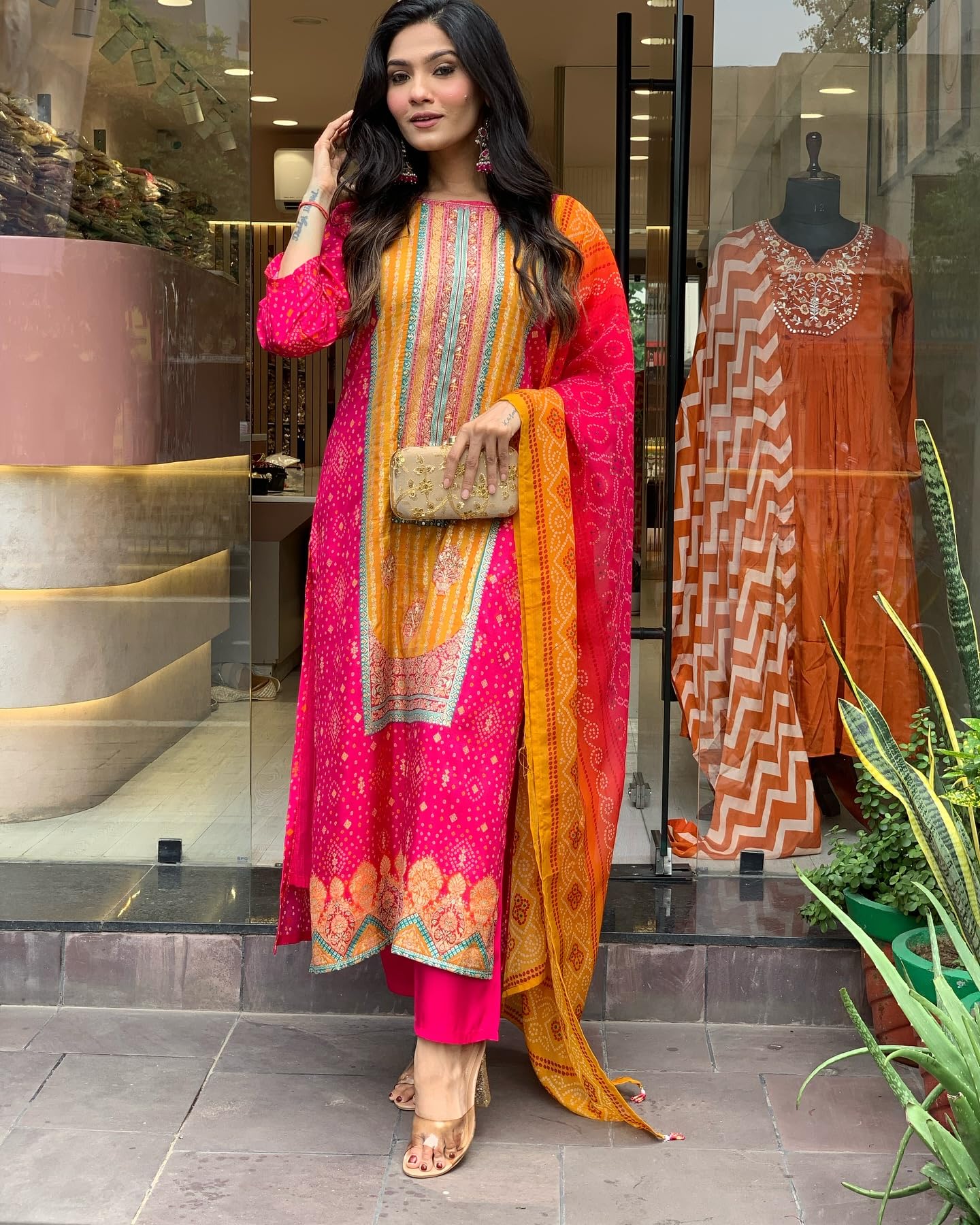 ANNI DESIGNER Ladies Rayon Blend Kurta Set with Trousers & Dupatta, Large, Pink, Model Shubhangi Rani