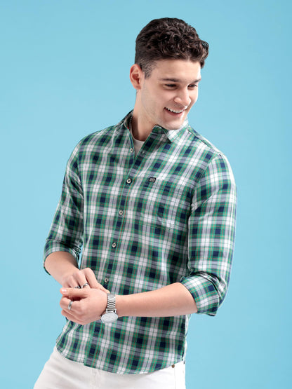 The Indian Garage Co Green Regular Fit Spread Collar Checkered Long Sleeves Shirt