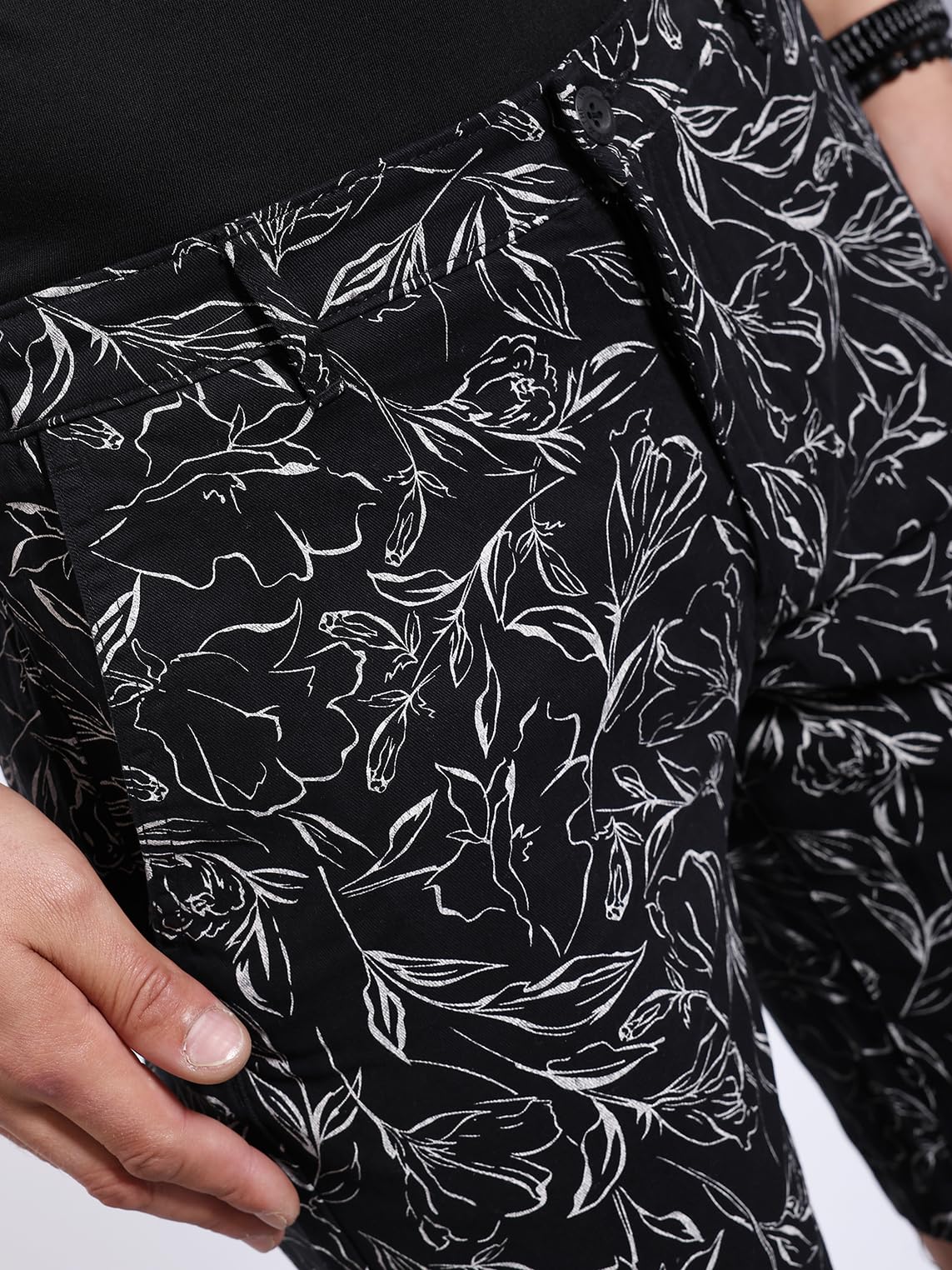 The Indian Garage Co Men Slim Fit Heritage Print Mid-Rise Shorts