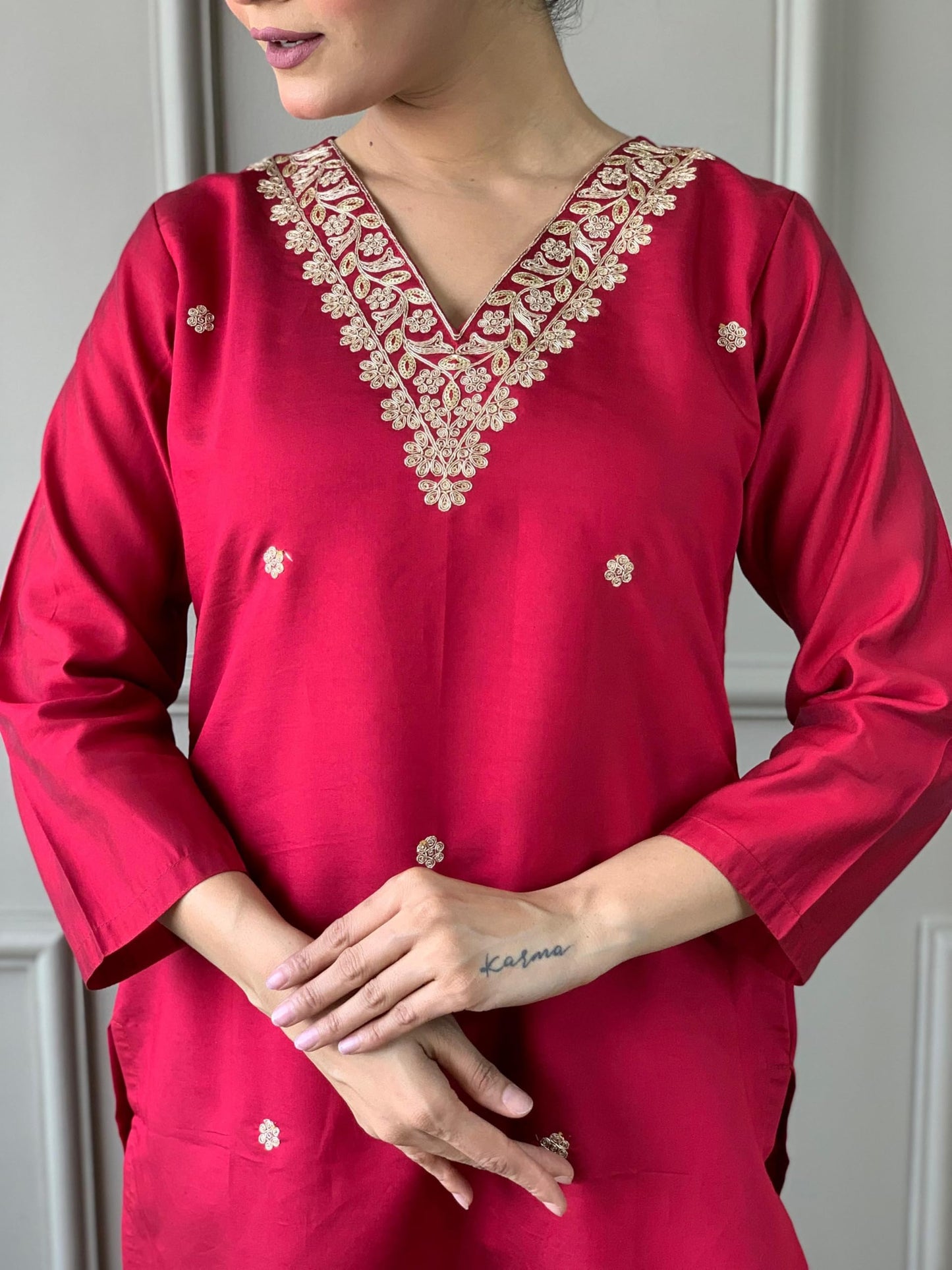 Suppar Sleave Elegant Embroidered Salwar Suit For Women Designed For Parties With Modern And Traditional Ethnic Wear Styling In