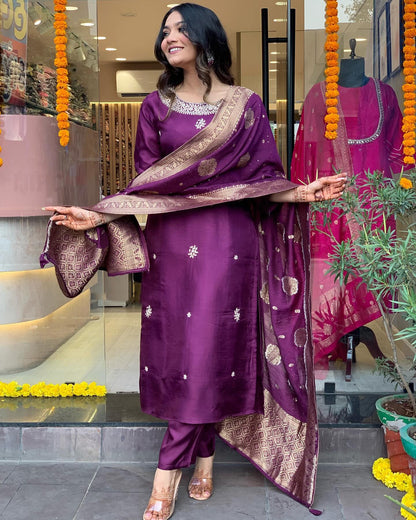 Gosriki WomenS Cotton Blend Straight Embroidered Kurta With Pant & Dupatta (Beyond Purple-Gs_4Xl_Purple_Xxxx-Large)