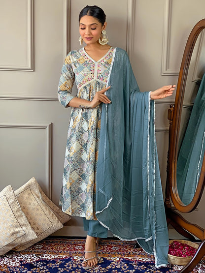 Naixa WomenS Firoji Viscose Rayon Printed Flared Kurta With Pant And Laced Dupatta Set