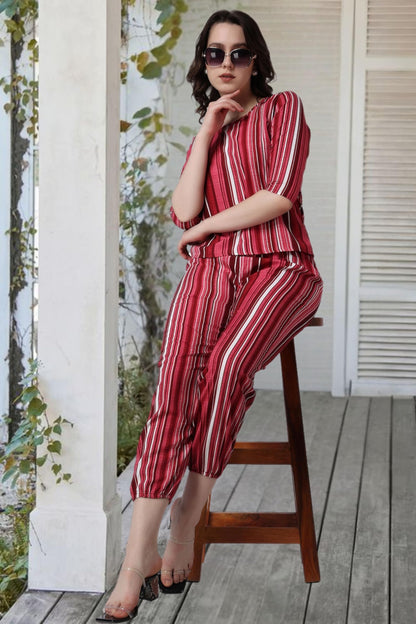 POPWINGS Casual Printed Top and Joggers Set for Women || Stylish Summer Co-Ords Set for Women || Round-Neck Top and Joggers Comb