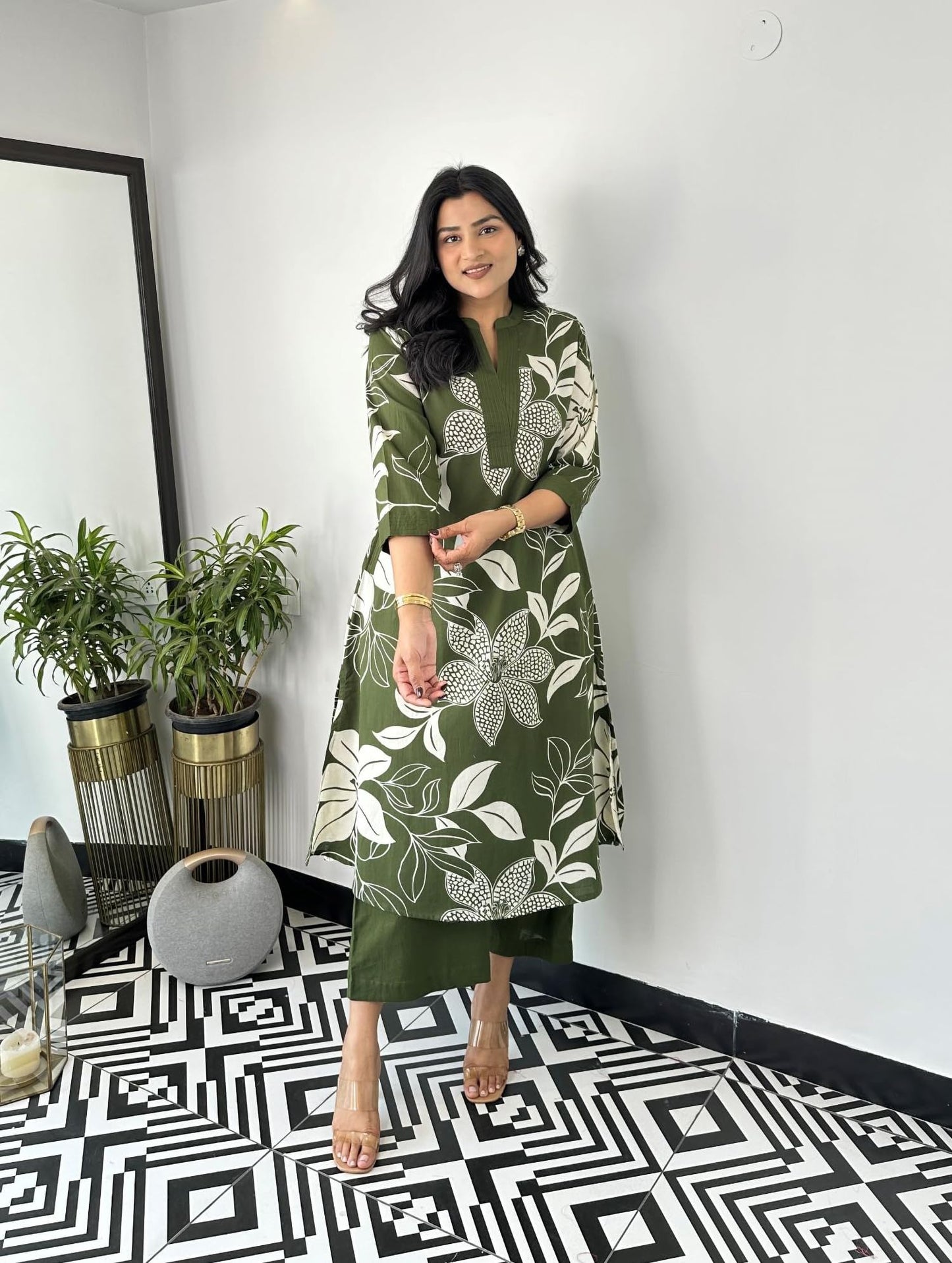 Lookmark WomenS Floral Printed Cotton Blend 3/4Th Sleeve Knee Length V-Neck Kurta And Palazzo Set For Women (Az-Lm-Og-Ks2204 Ma