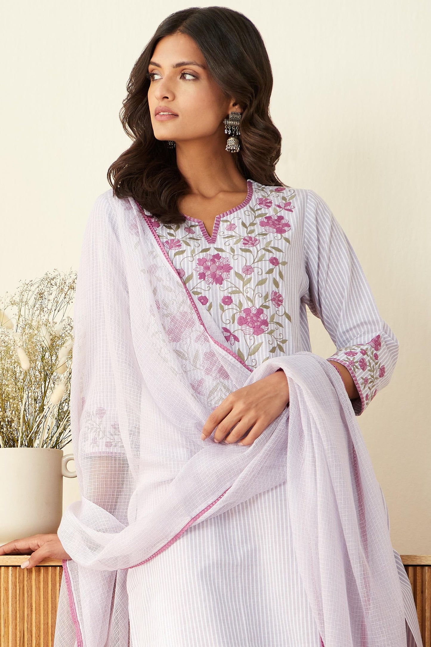 GoSriKi Women's Kurta Set with Trousers & Dupatta, Green, Large, Model FARIGUP-GS