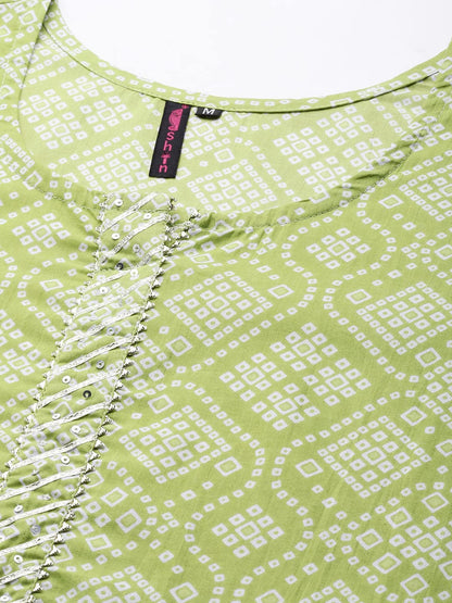 ishin Women's Cotton Blend Green Bandhani Printed A-Line Kurta