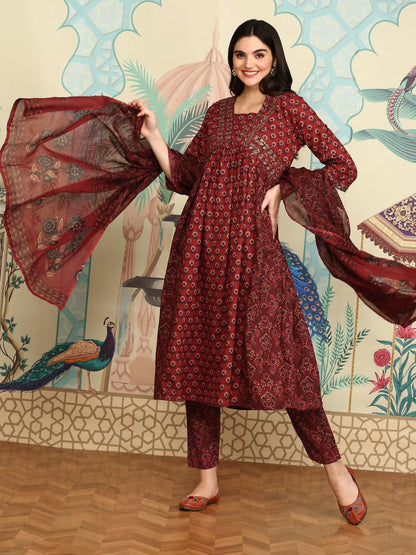 Ishin Women Red Cotton Kurta Sets With Dupatta