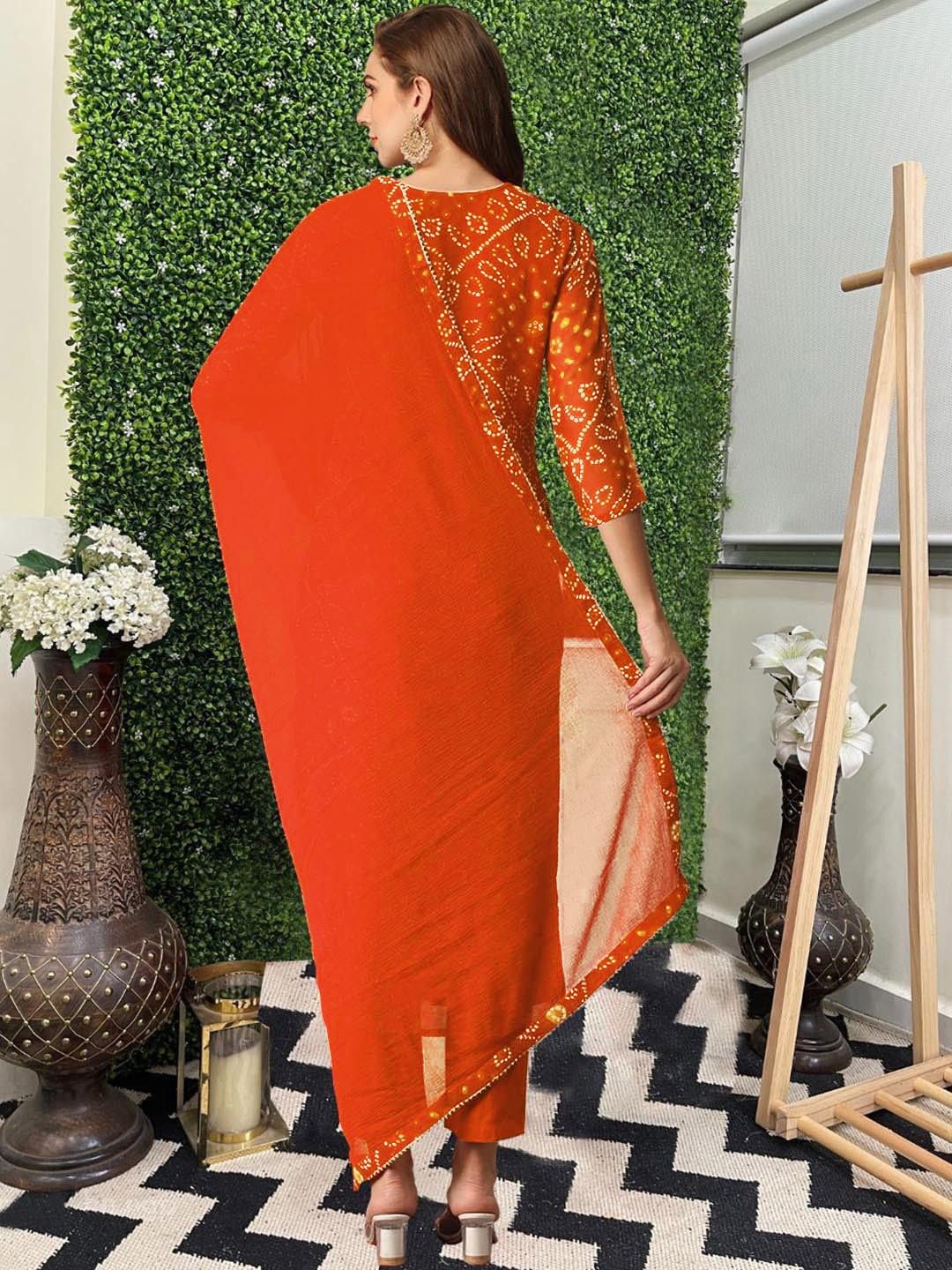 GoSriKi Women's Kurta Bandhej Straight Printed Rayon Blend Set, Large, Orange, Model TURAE-RED-G8S
