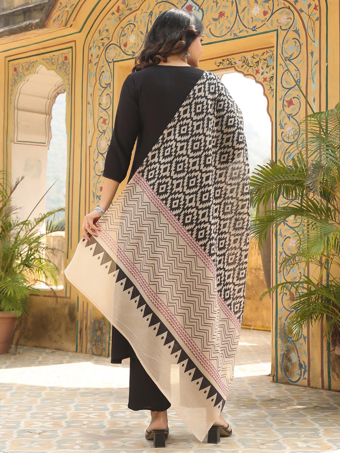 GoSriKi Ladies Viscose Blend Kurta with Pants & Dupatta, XL, Black, Model: Jamana Black-VKS01-GS