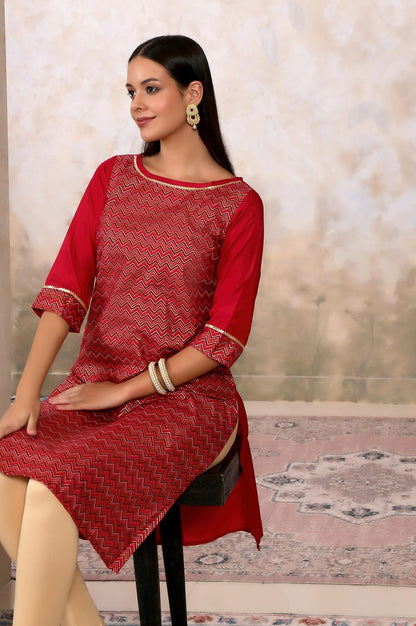 Aurelia Womens Red Chevron Regular Kurta